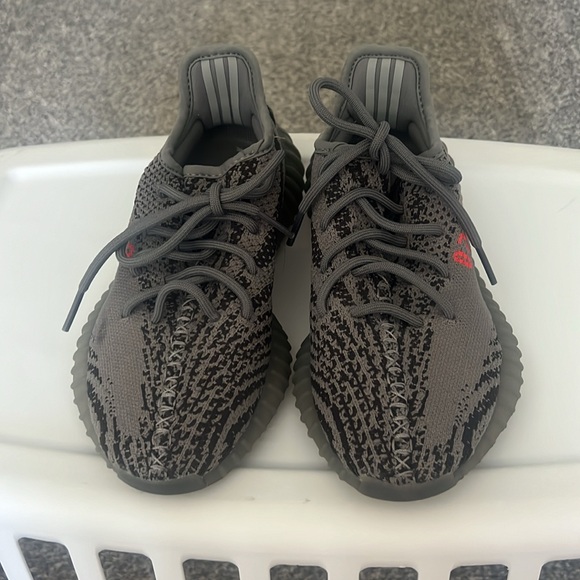Yeezy Boost 350 V2 'Beluga' - Picture 5 of 7